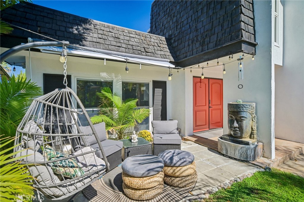 18219 Erwin Street Property Photo 2