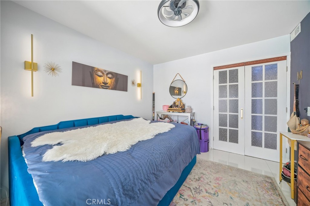 18219 Erwin Street Property Photo 14