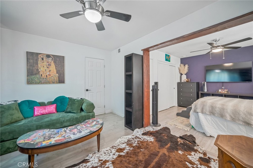 18219 Erwin Street Property Photo 18