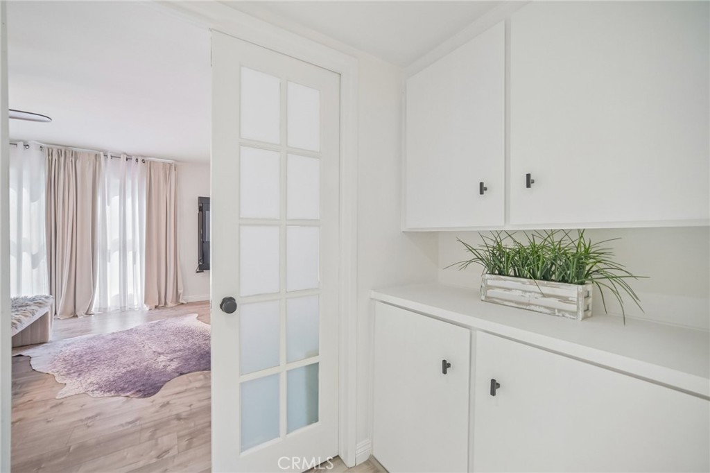 18219 Erwin Street Property Photo 22