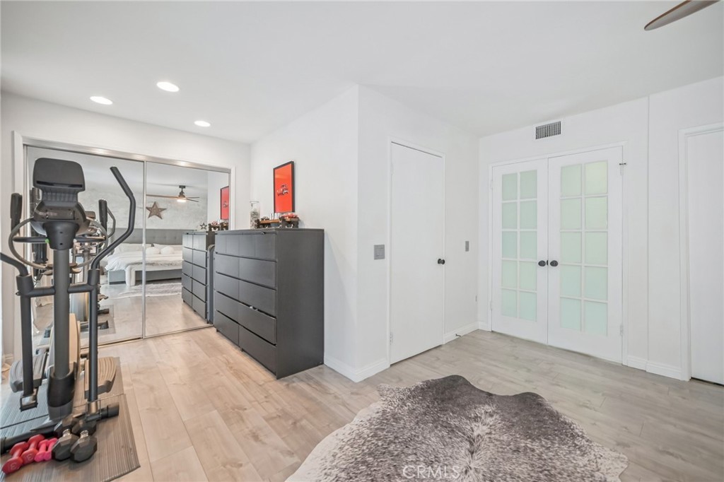 18219 Erwin Street Property Photo 24