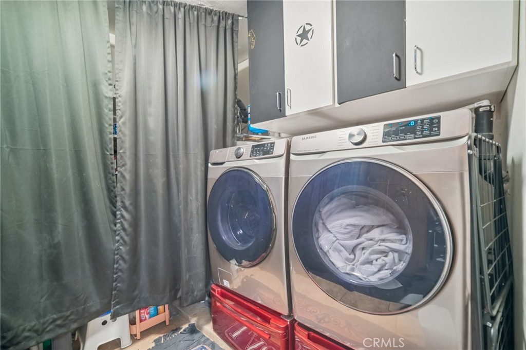 18219 Erwin Street Property Photo 28