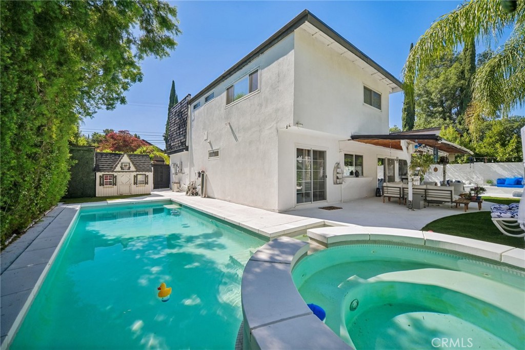 18219 Erwin Street Property Photo 32