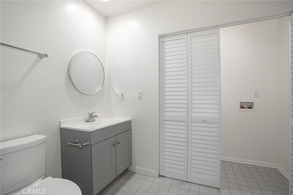 1319 N Baldwin Avenue Property Photo 20
