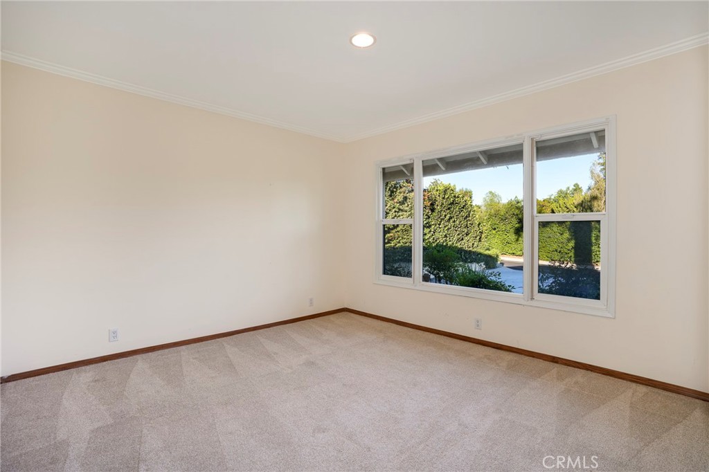 1319 N Baldwin Avenue Property Photo 22
