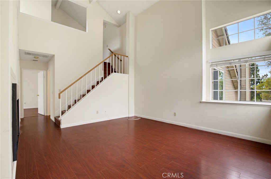 2627 S Quarry Lane D Property Photo 4