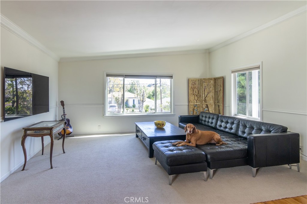 4619 Ocean View Boulevard Property Photo 3