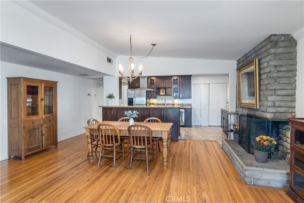 4619 Ocean View Boulevard Property Photo 7