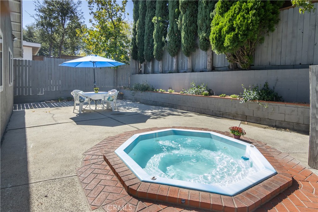 4619 Ocean View Boulevard Property Photo 33