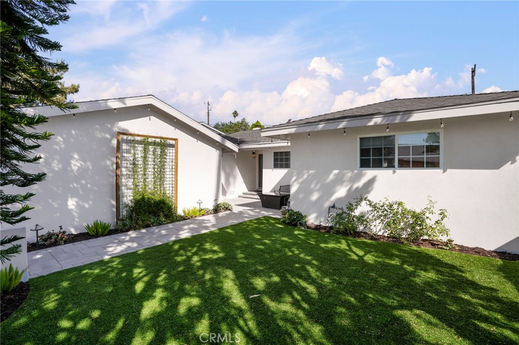 930 Larker Avenue Property Photo 3