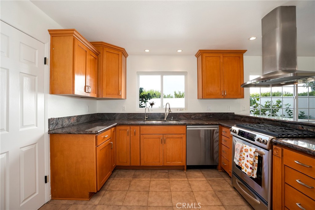 930 Larker Avenue Property Photo 12