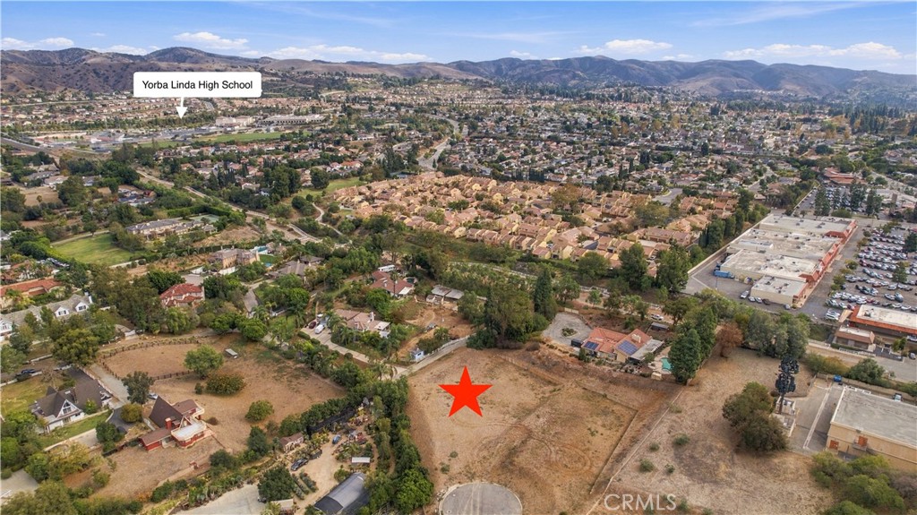 4960 Yorba Vista Property Photo 3