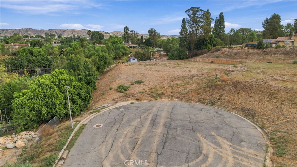 4960 Yorba Vista Property Photo 6