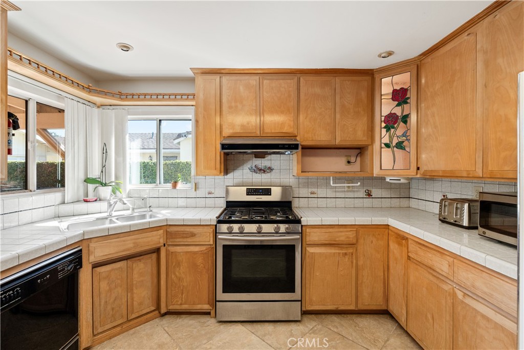 4512 Delta Avenue Property Photo 5
