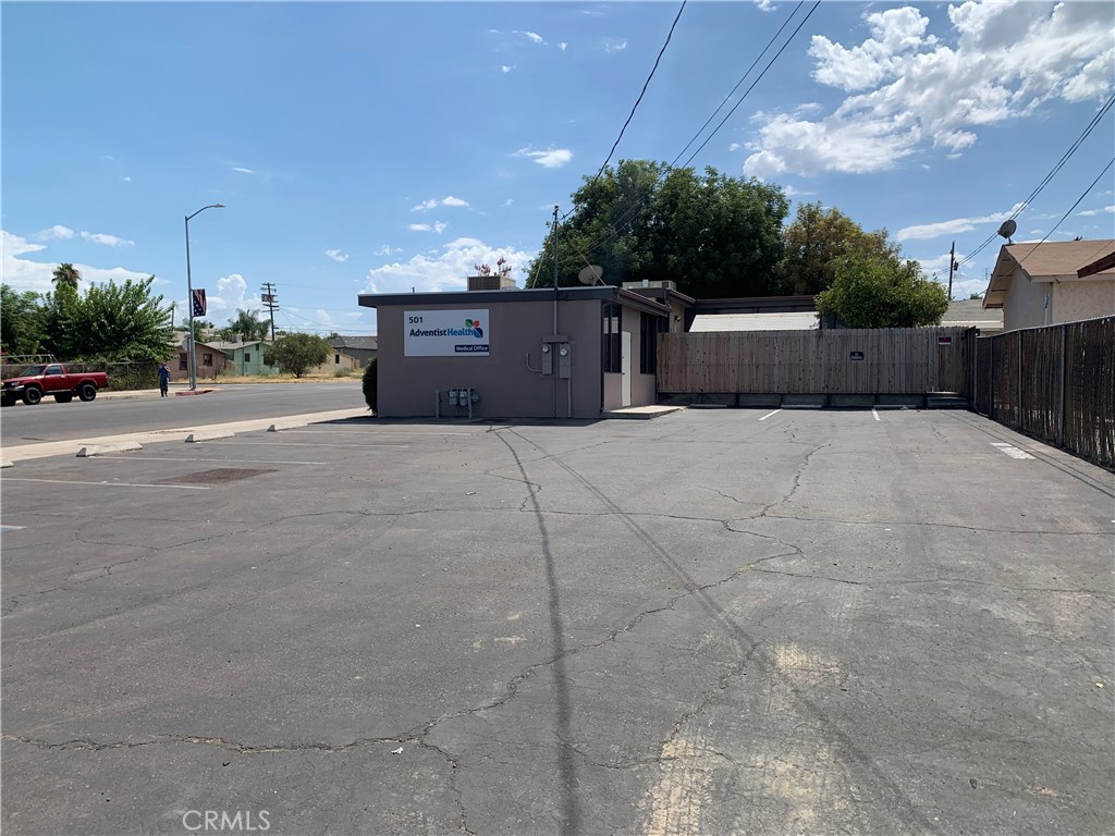 501 6th Street Property Photo 2