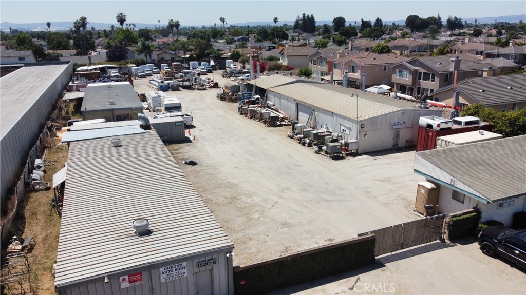 1520 E Donovan Road Property Photo