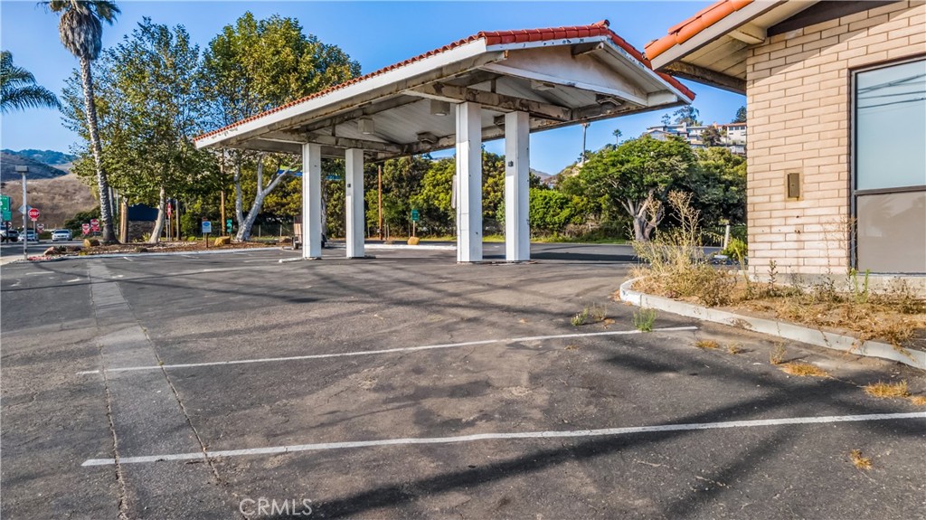 1481 Price Street Property Photo 11
