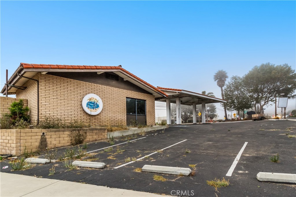 1481 Price Street Property Photo 16