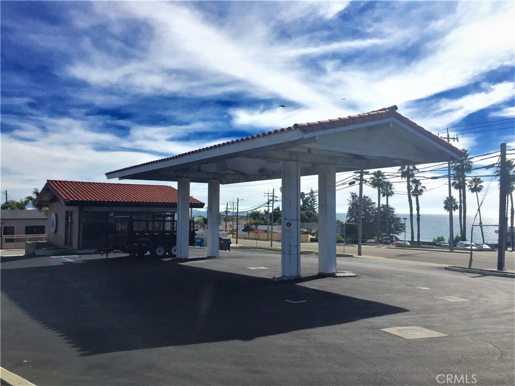 1481 Price Street Property Photo 18