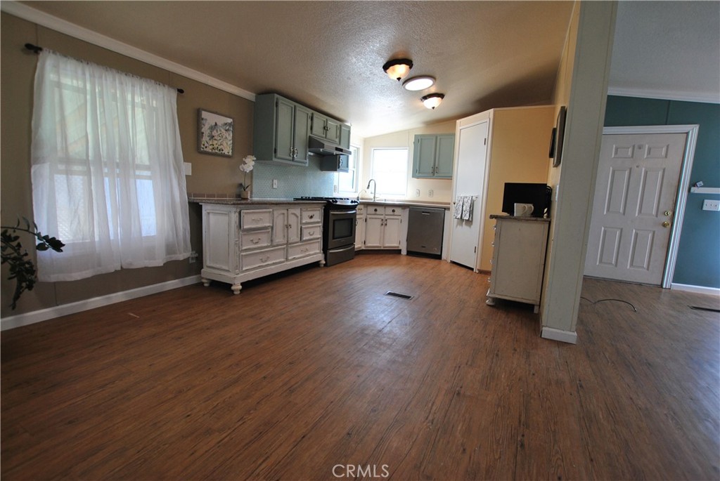 765 Mesa View Drive 272 Property Photo 10