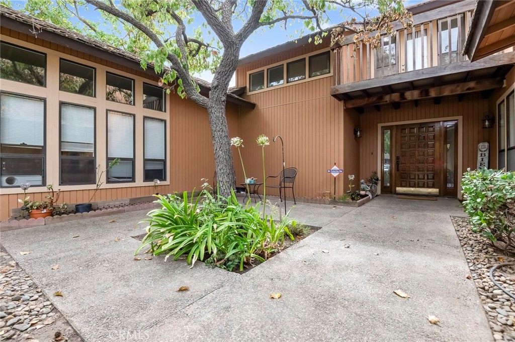 1827 S Teddy Street Property Photo 4