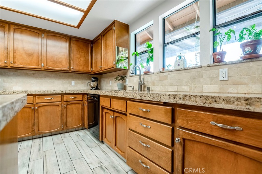 1827 S Teddy Street Property Photo 11