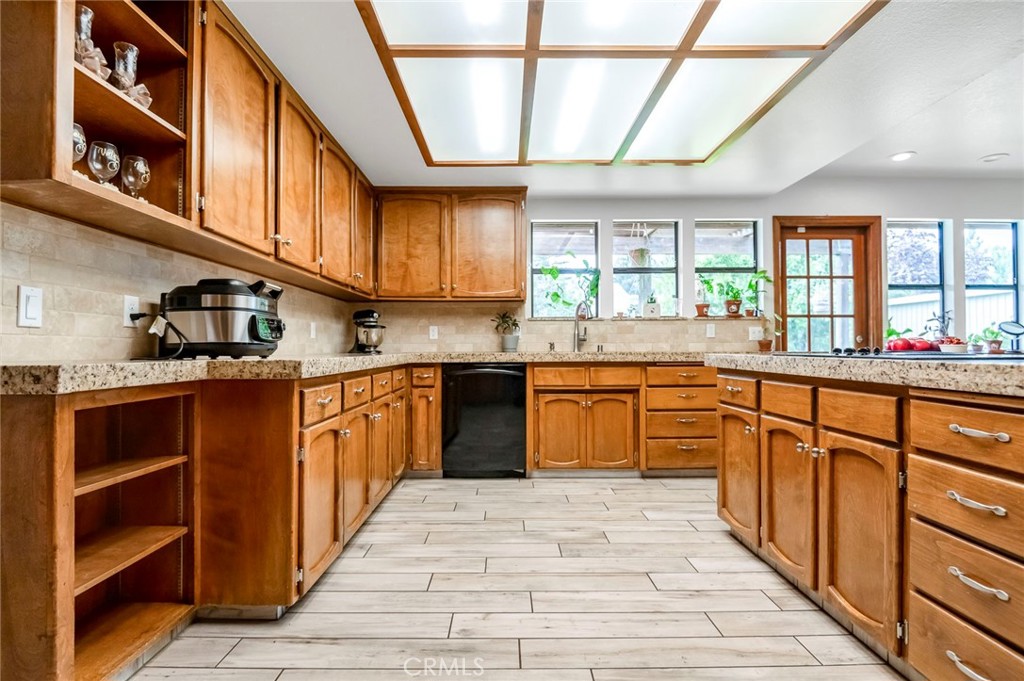 1827 S Teddy Street Property Photo 13