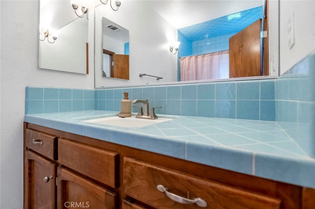 1827 S Teddy Street Property Photo 32