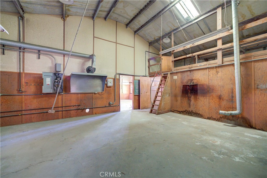 2432 Spring Street Property Photo 18