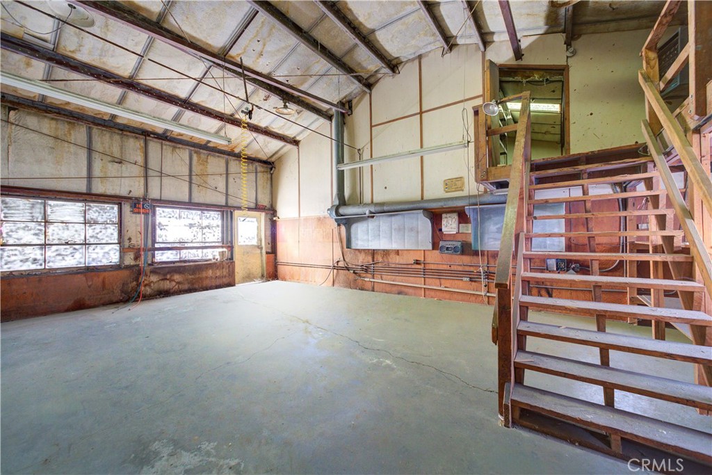 2432 Spring Street Property Photo 23