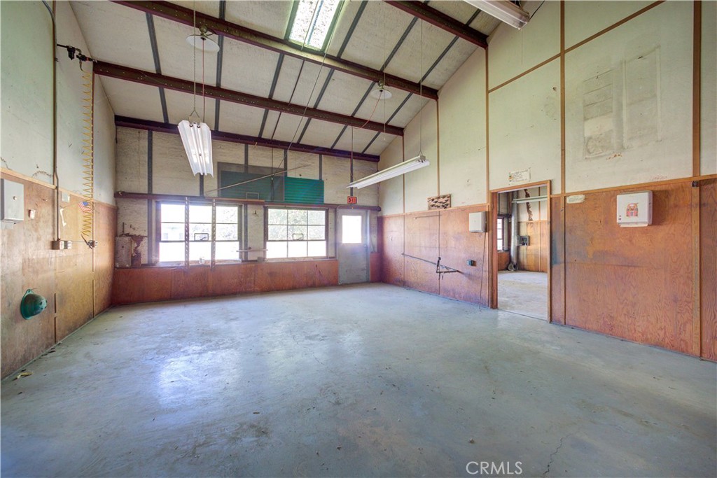 2432 Spring Street Property Photo 32