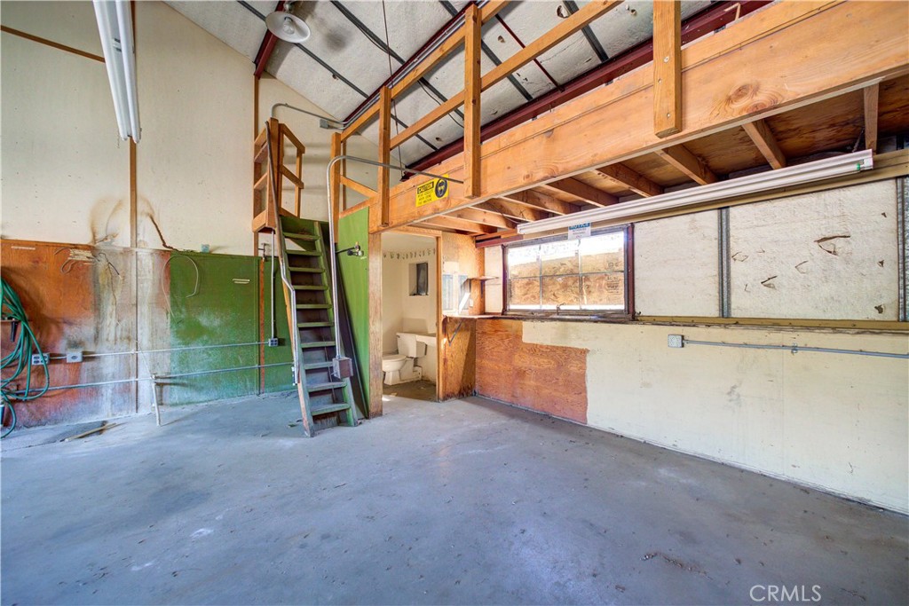 2432 Spring Street Property Photo 33