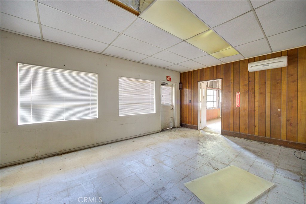2432 Spring Street Property Photo 37