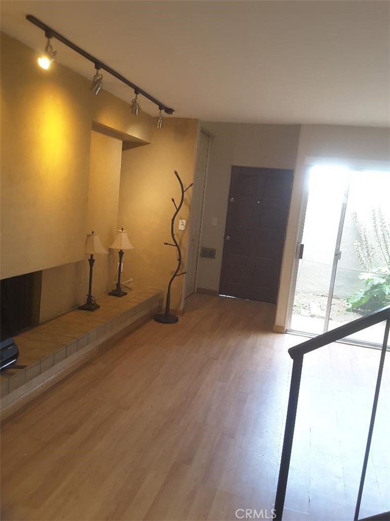 1527 Royal Way Property Photo 10