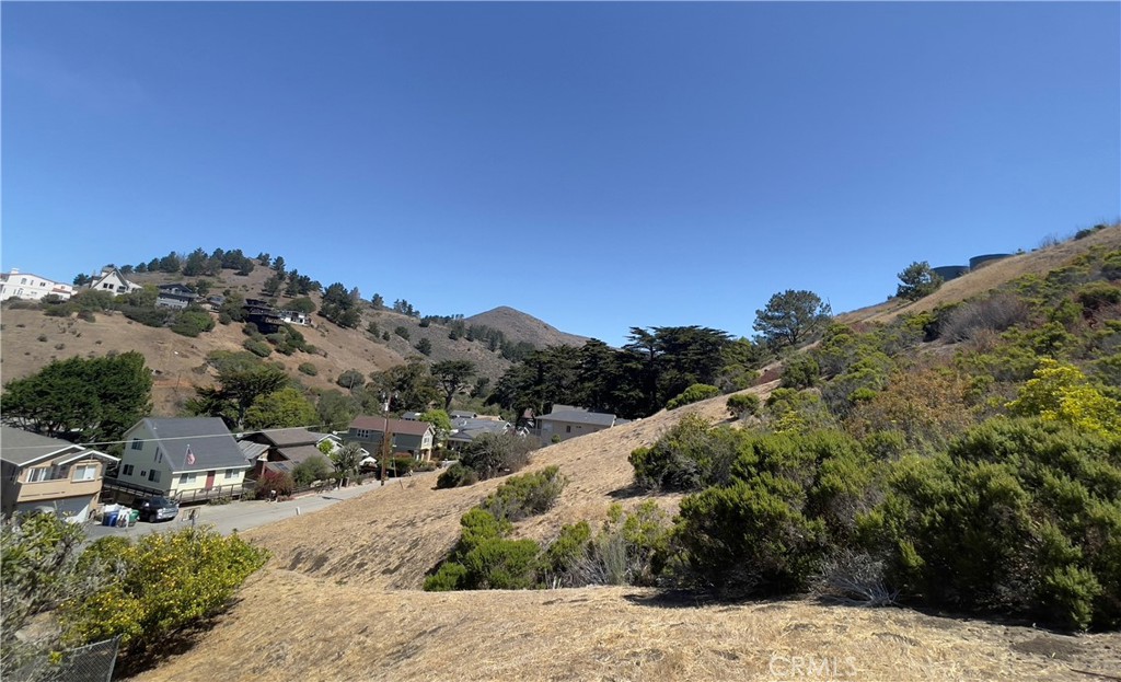 3096 Gilbert Avenue Property Photo 2