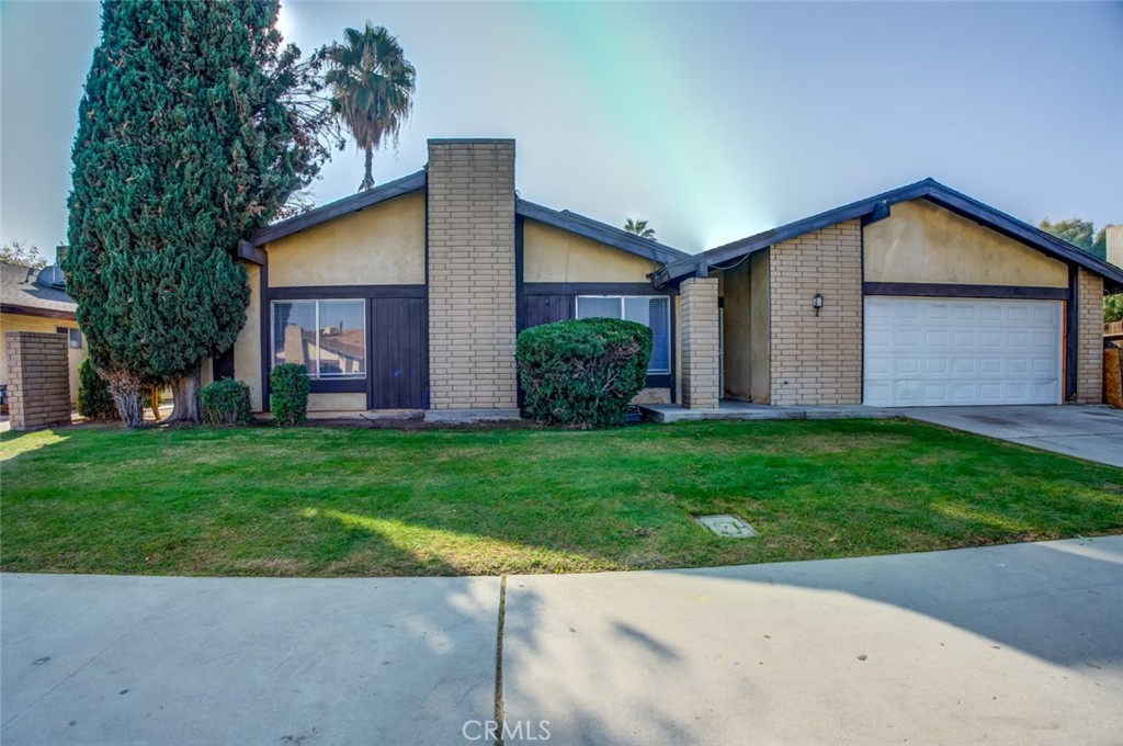 4317 Parkwood Court Property Photo