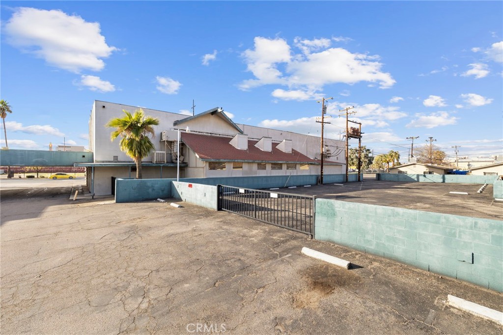 276 Union Avenue Property Photo 10