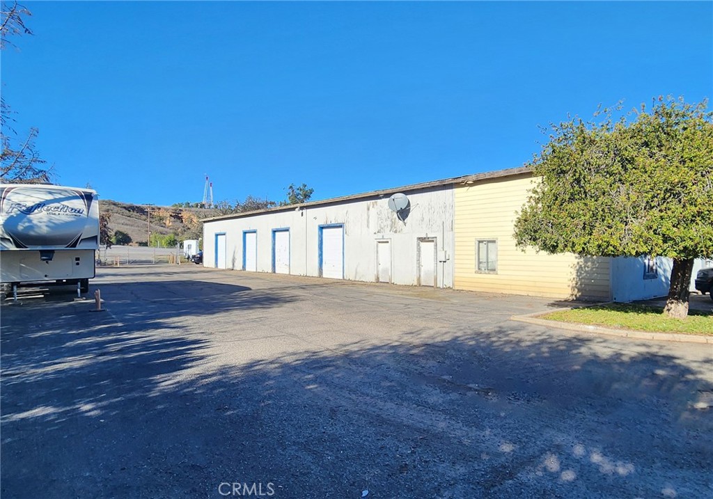 4050 Foxen Canyon Road Property Photo 8