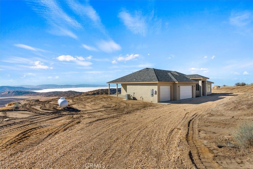23781 El Rancho Drive Property Photo 4