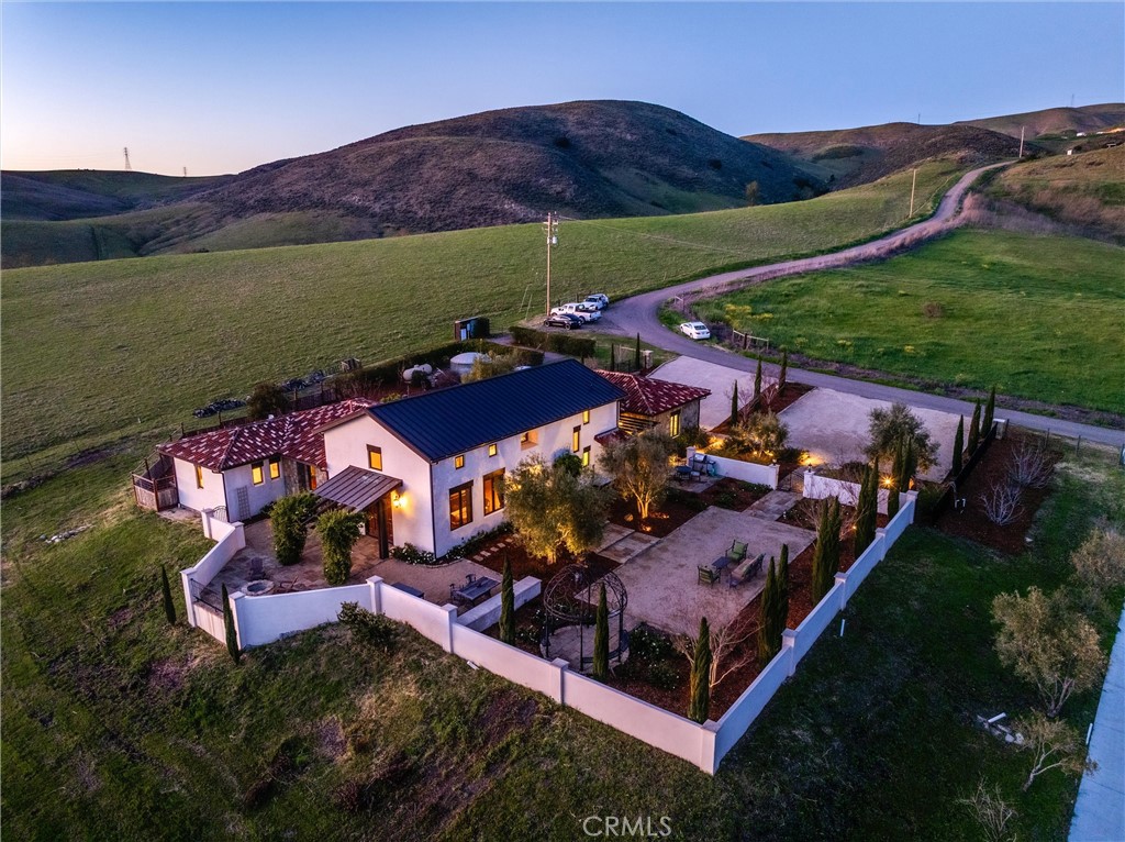 3880 Santa Domingo Road Property Photo