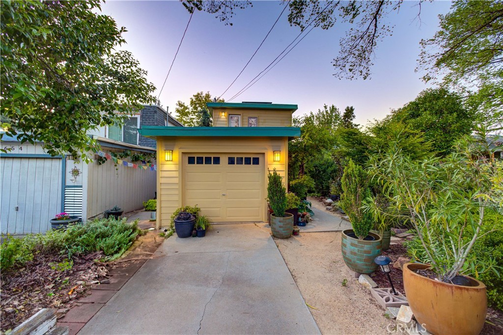 22650 I Street Property Photo 1