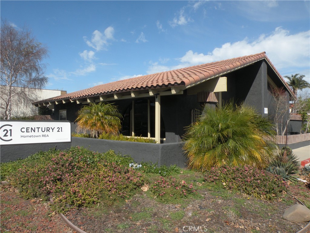 521 E Ocean Property Photo 4