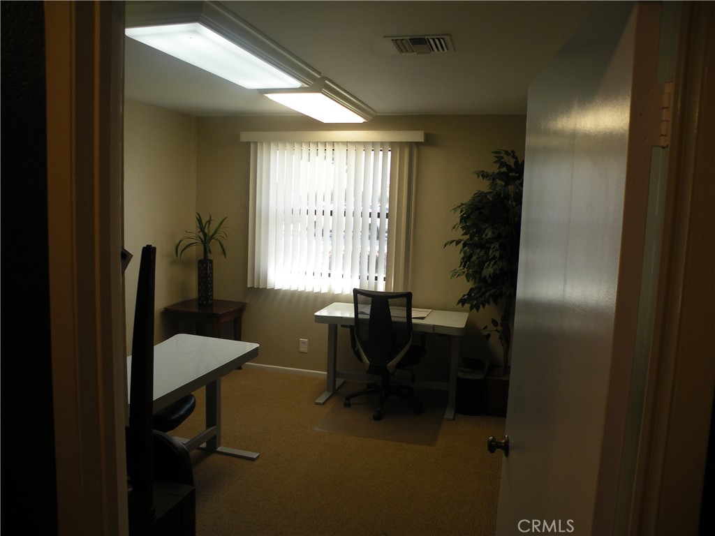 521 E Ocean Property Photo 15