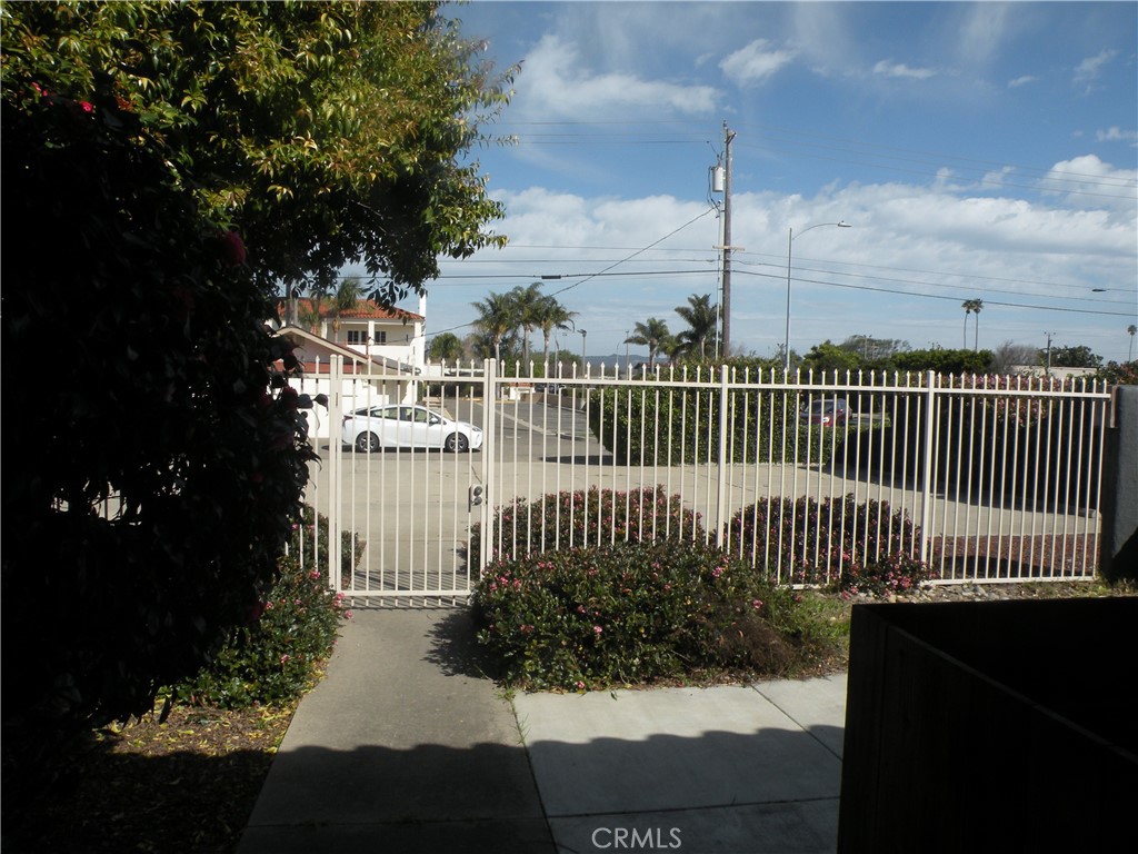 521 E Ocean Property Photo 19