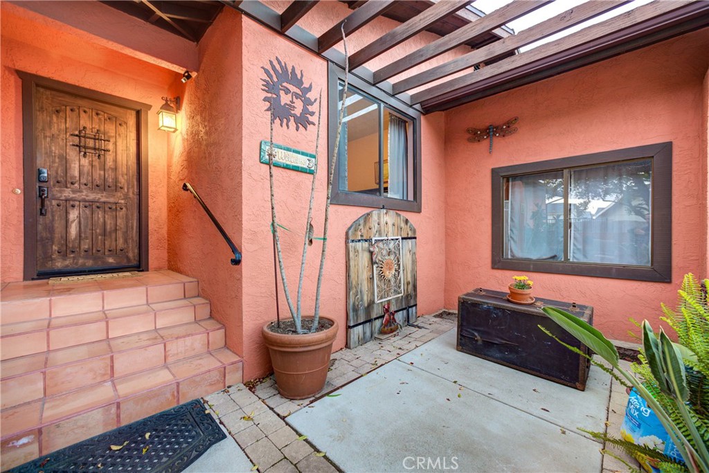 689 Woodland Drive