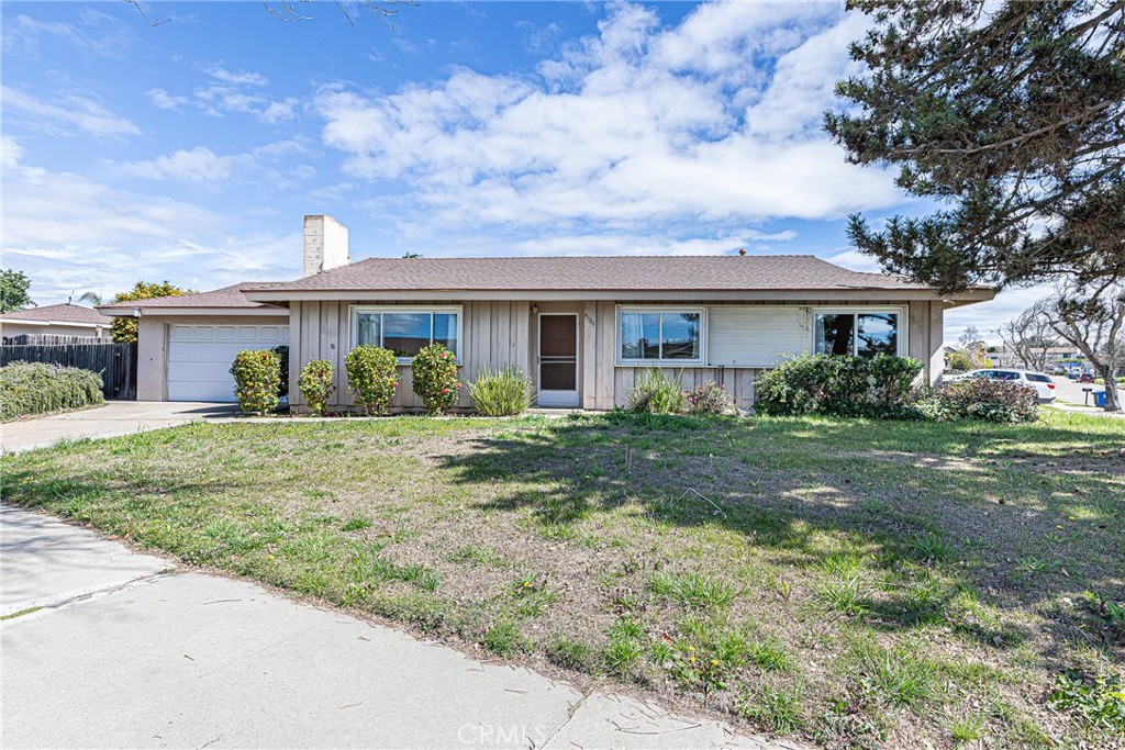4586 Cherry Avenue Property Photo
