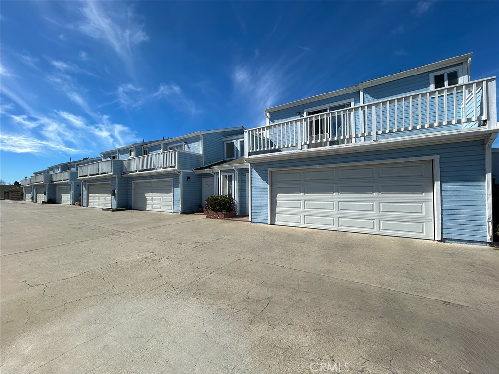 215 N Miller Street Property Photo 11
