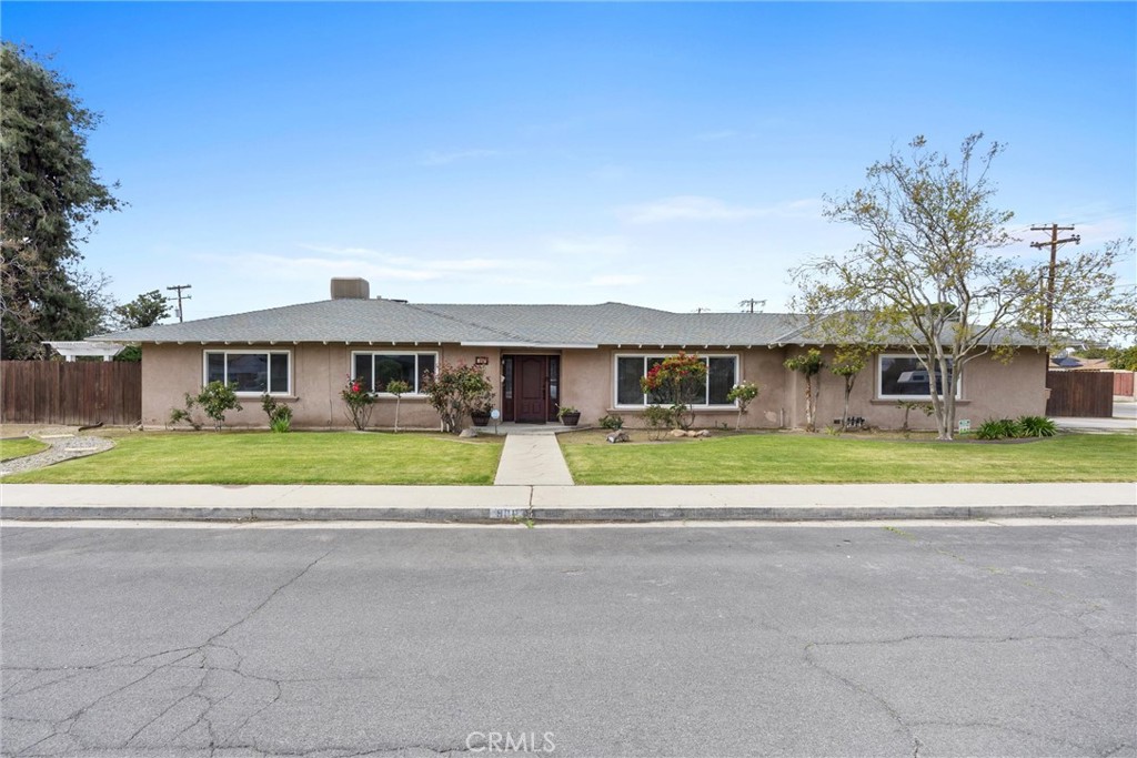 901 Loch Lomond Drive Property Photo