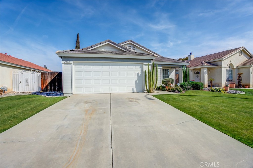8800 Winlock Street Property Photo