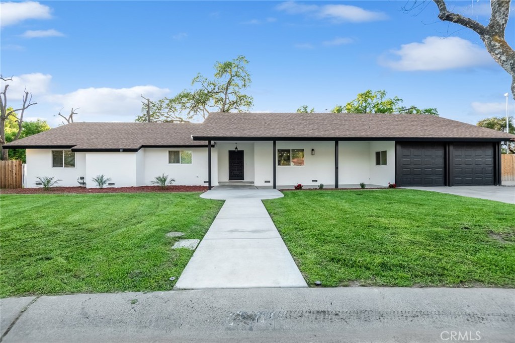 2905 S Encina Street Property Photo 1